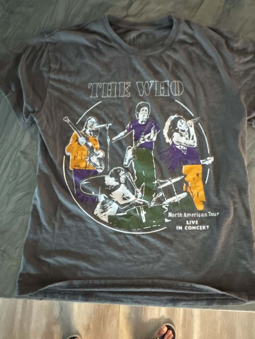 The Who North American Tour Live In Concert Graphic T-Shirt Gray Size XL.